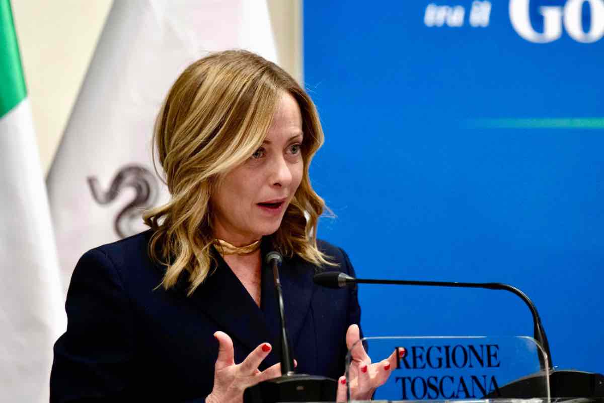 Giorgia Meloni sceglie auto italiane